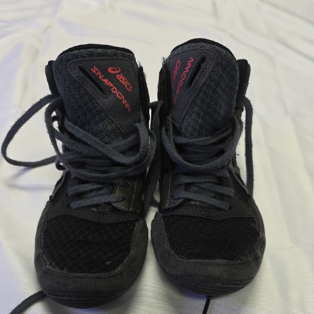 ASICS Kids Black and Red Sneakers